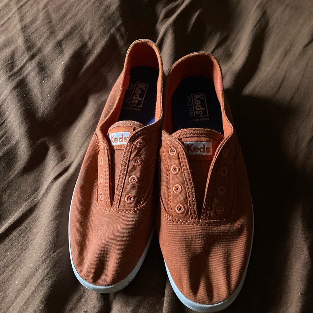 KEDS SLIP ON sneakers SIZE 6.5